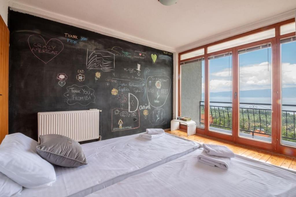 Casa Farmak - 4 Bedroom Lux Apartment With Infinity Pool & Lake View Ohrid Eksteriør billede