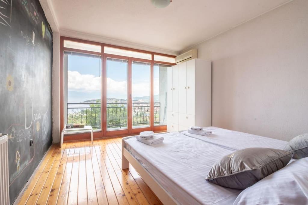Casa Farmak - 4 Bedroom Lux Apartment With Infinity Pool & Lake View Ohrid Eksteriør billede