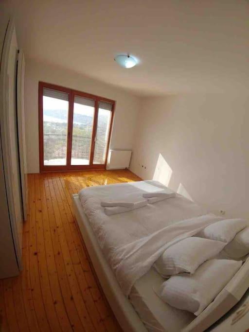 Casa Farmak - 4 Bedroom Lux Apartment With Infinity Pool & Lake View Ohrid Eksteriør billede